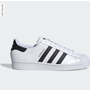 Adidas- Classic SUPERSTAR SHOES. Size 8
